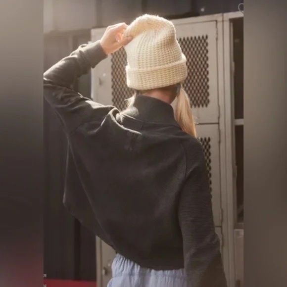 FP Movement So Fly Cotton Henley Top Gray Medium Long Sleeve Oversized - Picture 2 of 8